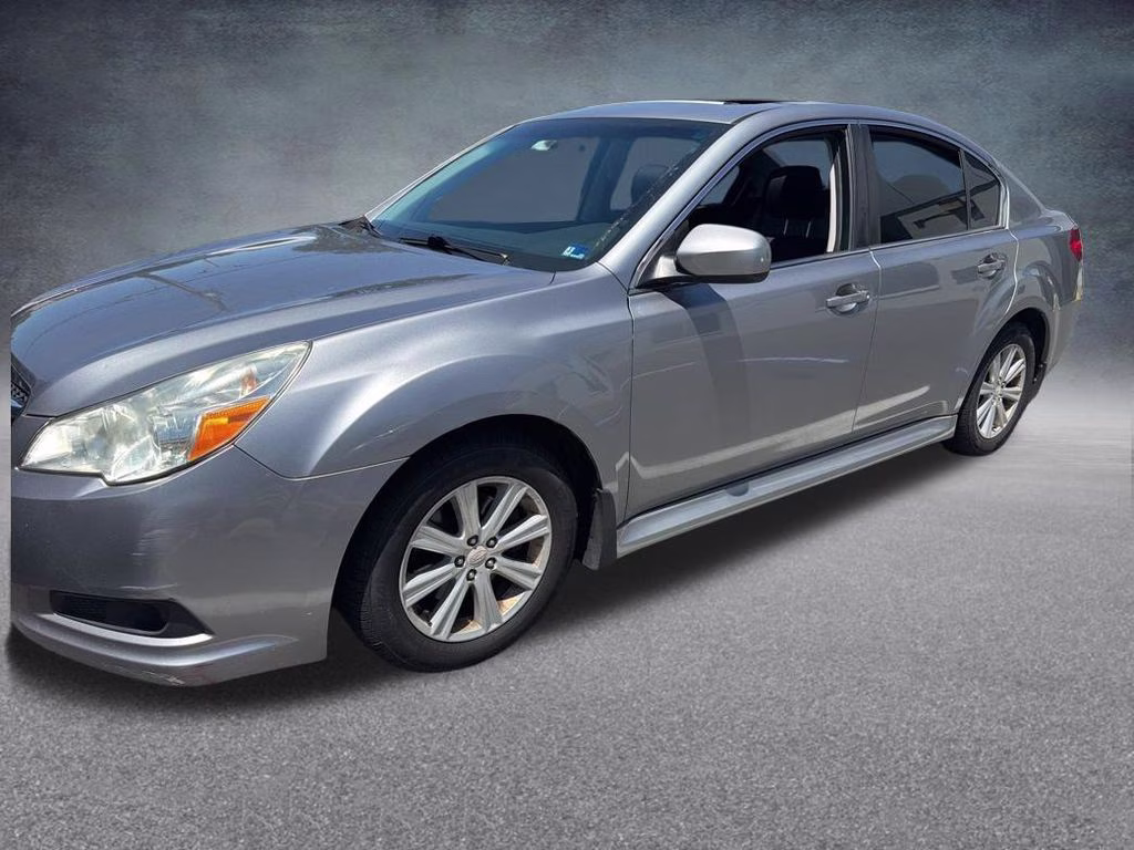 2010 Steel Silver Metallic Subaru Legacy 2.5i AWD Sedan