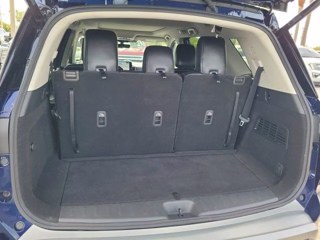 2024 Deep Ocean Blue Pearl Nissan Pathfinder SL FWD SUV