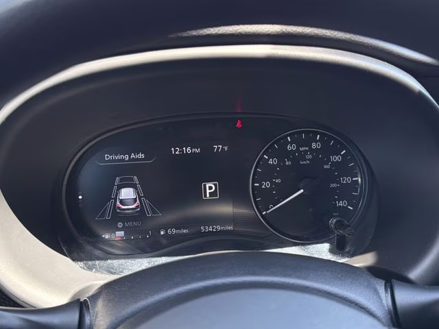 2022 Aspen White Tricoat Nissan Kicks SV FWD SUV
