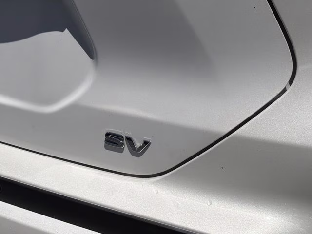 2022 Aspen White Tricoat Nissan Kicks SV FWD SUV