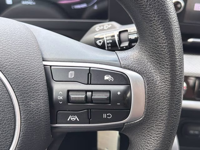 2023 Gravity Gray Kia Sportage LX FWD SUV