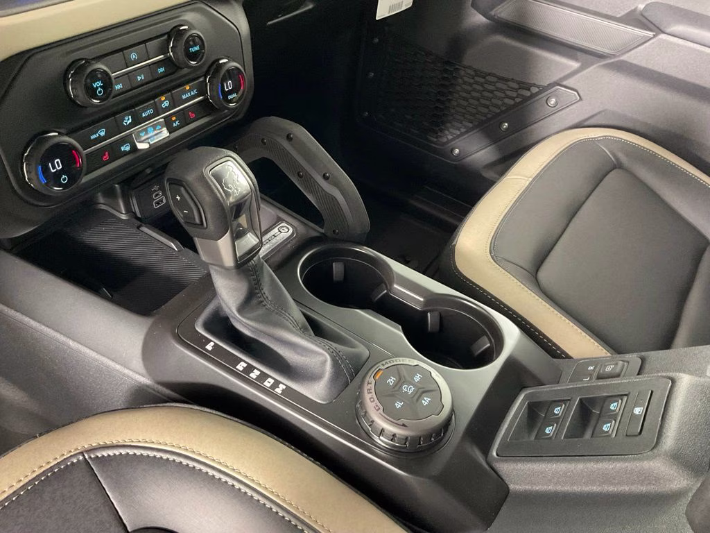 2026 Oxford White Ford Bronco Big Bend 4X4 SUV