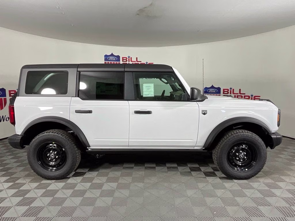 2026 Oxford White Ford Bronco Big Bend 4X4 SUV