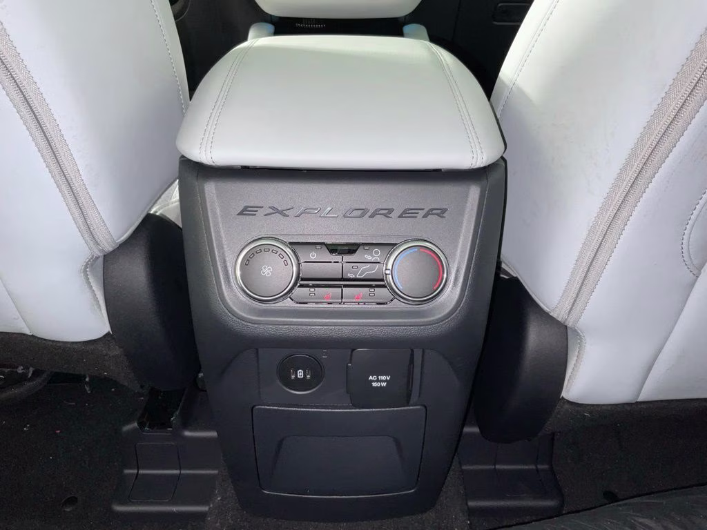 2026 White Metallic Ford Explorer Platinum 4X4 SUV
