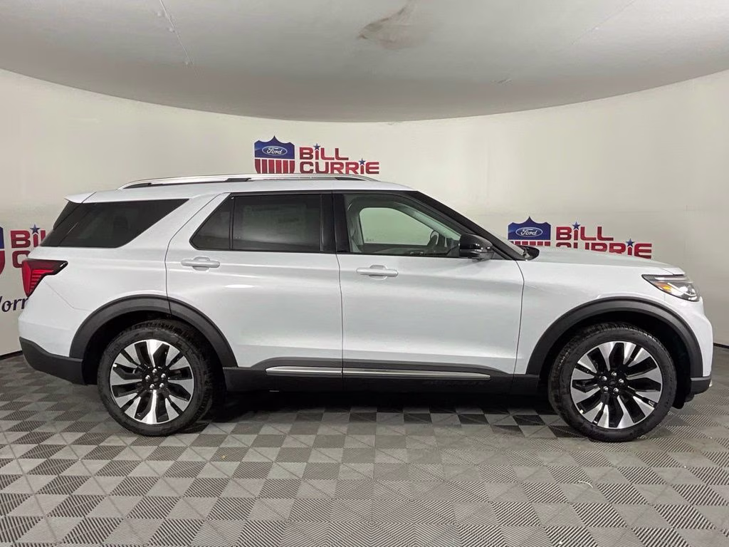 2026 White Metallic Ford Explorer Platinum 4X4 SUV