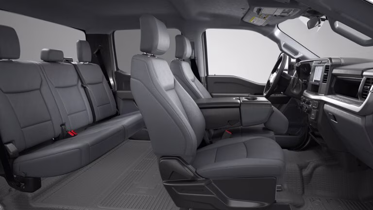 2026 Avalanche Ford Super Duty F-350 DRW XL 4X4 Truck