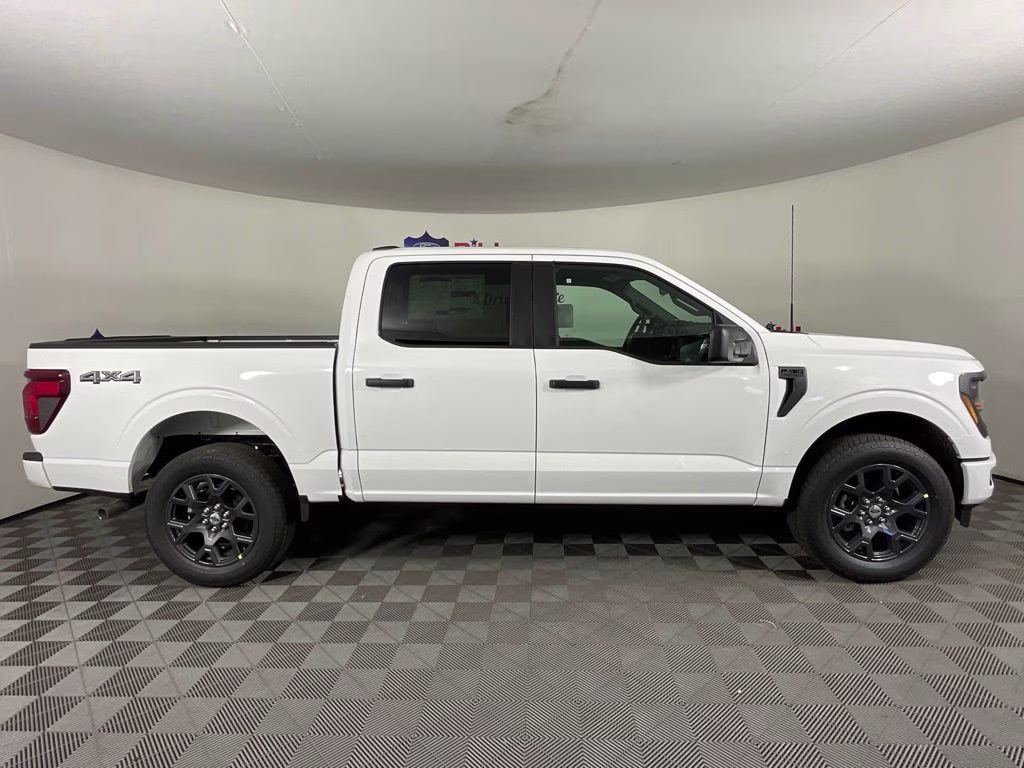 2026 Oxford White Ford F-150 STX 4X4 Truck