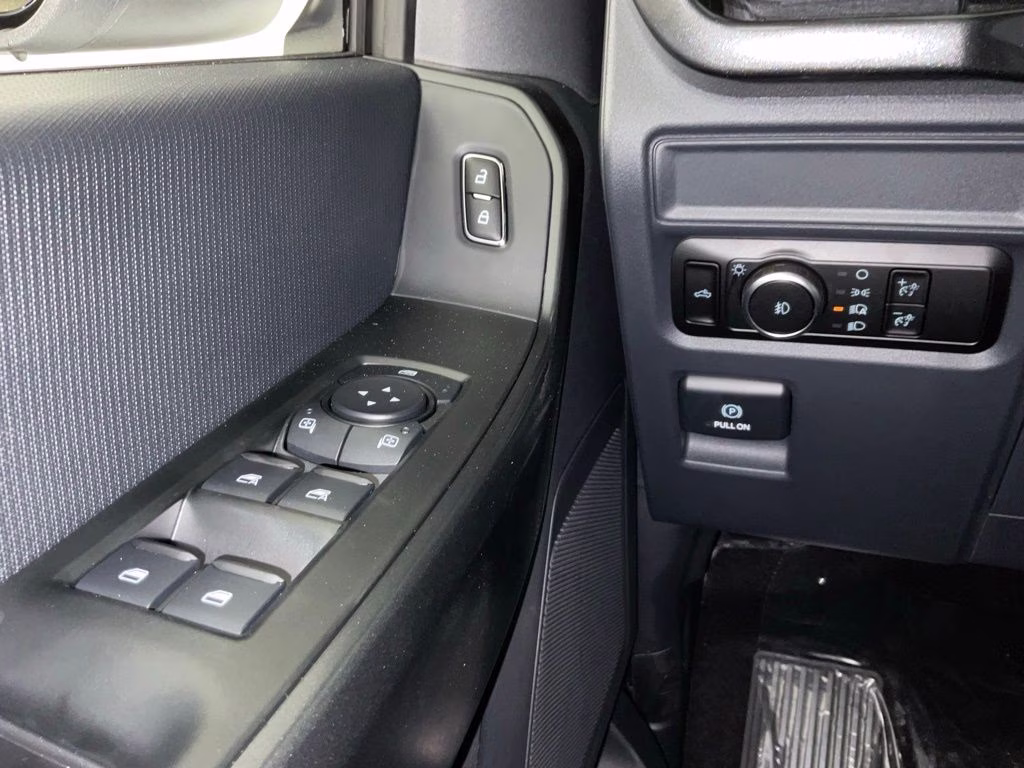 2026 Oxford White Ford F-150 STX 4X4 Truck