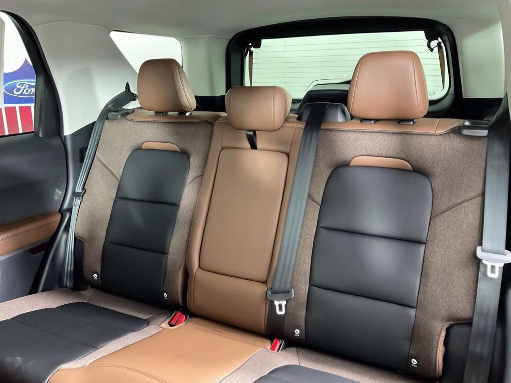 2026 Gray Metallic Ford Bronco Sport Outer Banks 4X4 SUV