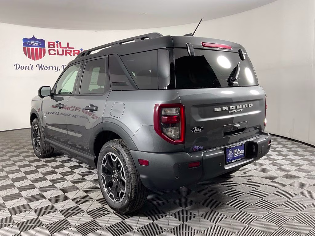 2026 Gray Metallic Ford Bronco Sport Outer Banks 4X4 SUV