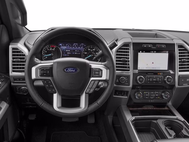 2017 Oxford White Ford Super Duty F-250 SRW Lariat 4X4 Truck