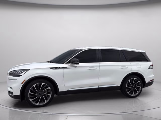 2022 White Metallic Lincoln Aviator Reserve RWD SUV