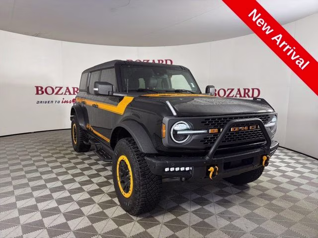 2024 Shadow Black Ford Bronco Badlands 4X4 SUV