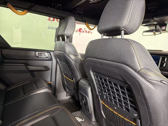 2024 Shadow Black Ford Bronco Badlands 4X4 SUV