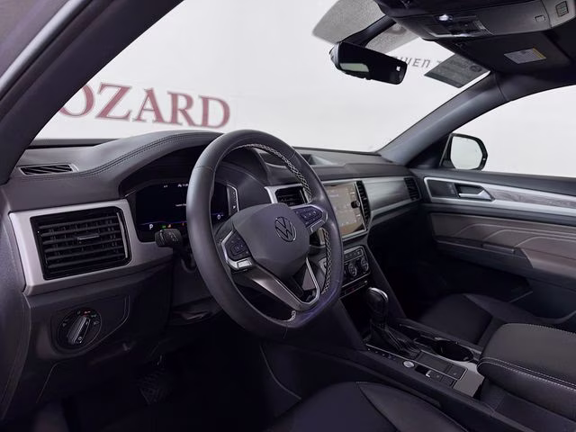 2022 Silver Volkswagen Atlas Cross Sport 2.0T SE w/Technology FWD SUV