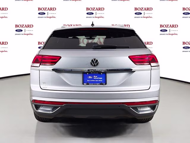2022 Silver Volkswagen Atlas Cross Sport 2.0T SE w/Technology FWD SUV