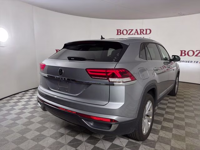 2022 Silver Volkswagen Atlas Cross Sport 2.0T SE w/Technology FWD SUV