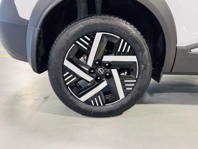 2026 Fresh Powder Nissan Kicks SV FWD SUV