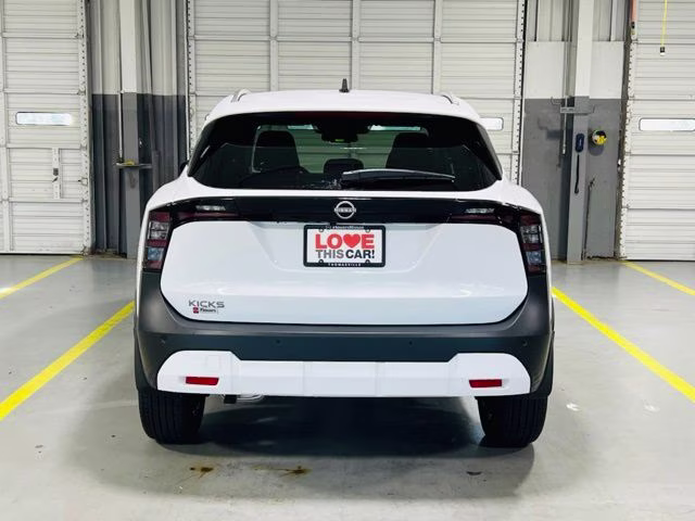 2026 Fresh Powder Nissan Kicks SV FWD SUV