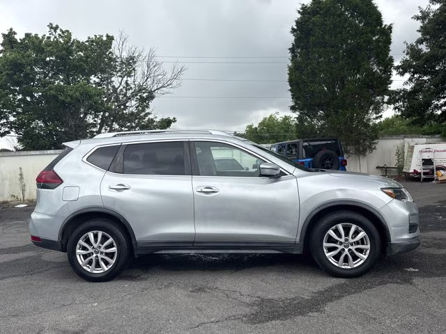 2019 Brilliant Silver Metallic Nissan Rogue SV FWD SUV