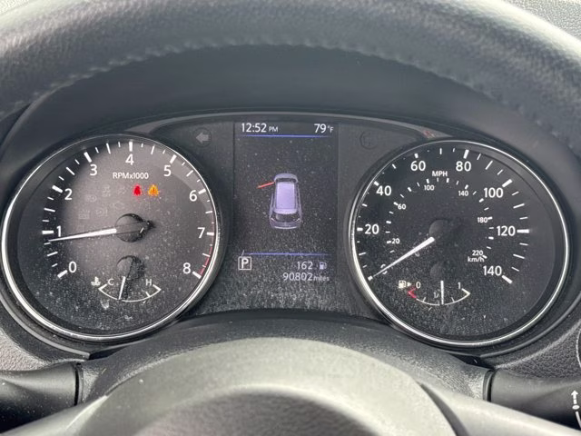 2019 Brilliant Silver Metallic Nissan Rogue SV FWD SUV