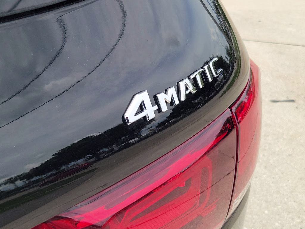 2023 Night Black Mercedes-Benz GLB 250 4MATIC AWD SUV
