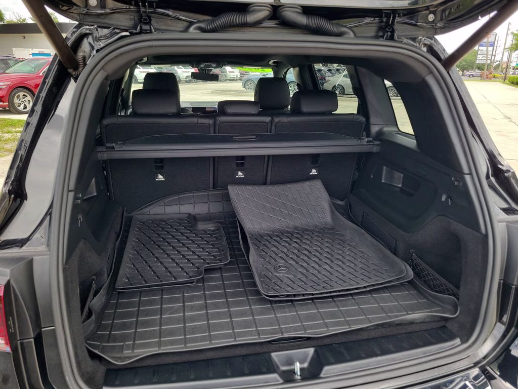 2023 Night Black Mercedes-Benz GLB 250 4MATIC AWD SUV
