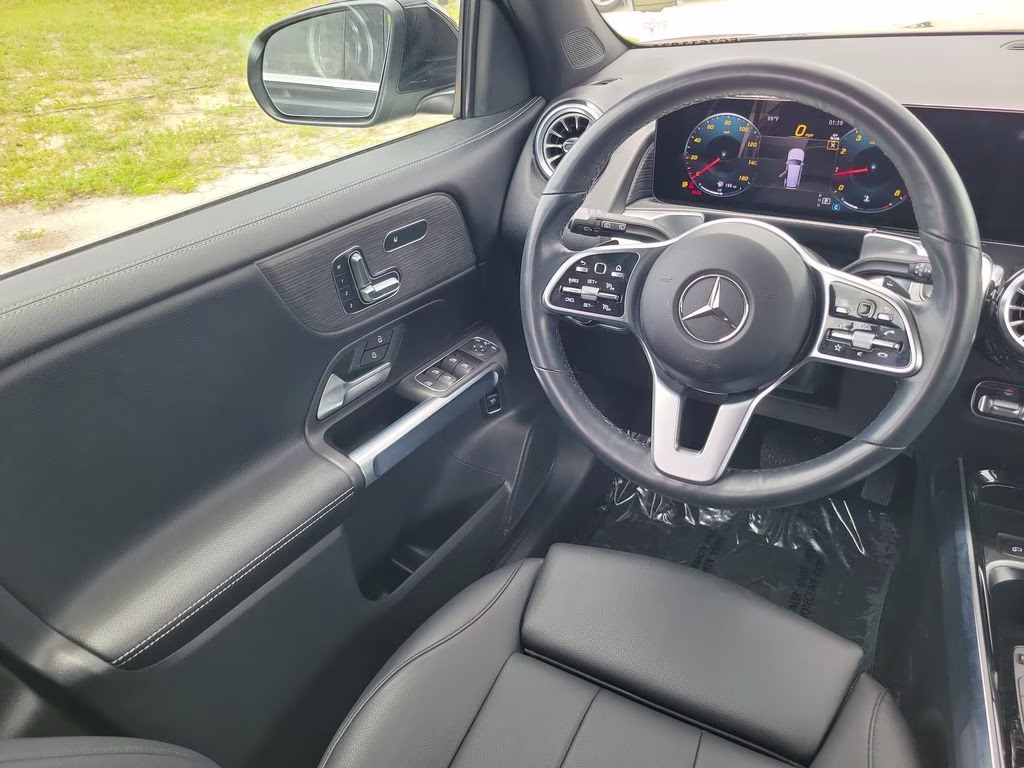 2023 Night Black Mercedes-Benz GLB 250 4MATIC AWD SUV