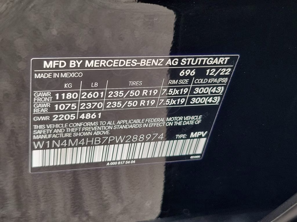2023 Night Black Mercedes-Benz GLB 250 4MATIC AWD SUV
