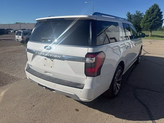 2020 White Ford Expedition Max Platinum 4X4 SUV