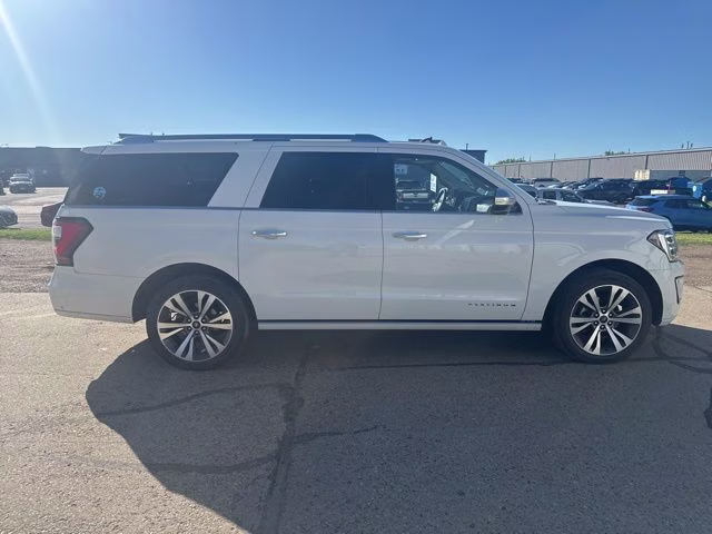 2020 White Ford Expedition Max Platinum 4X4 SUV