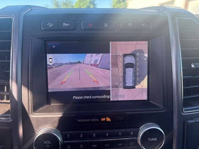 2020 White Ford Expedition Max Platinum 4X4 SUV