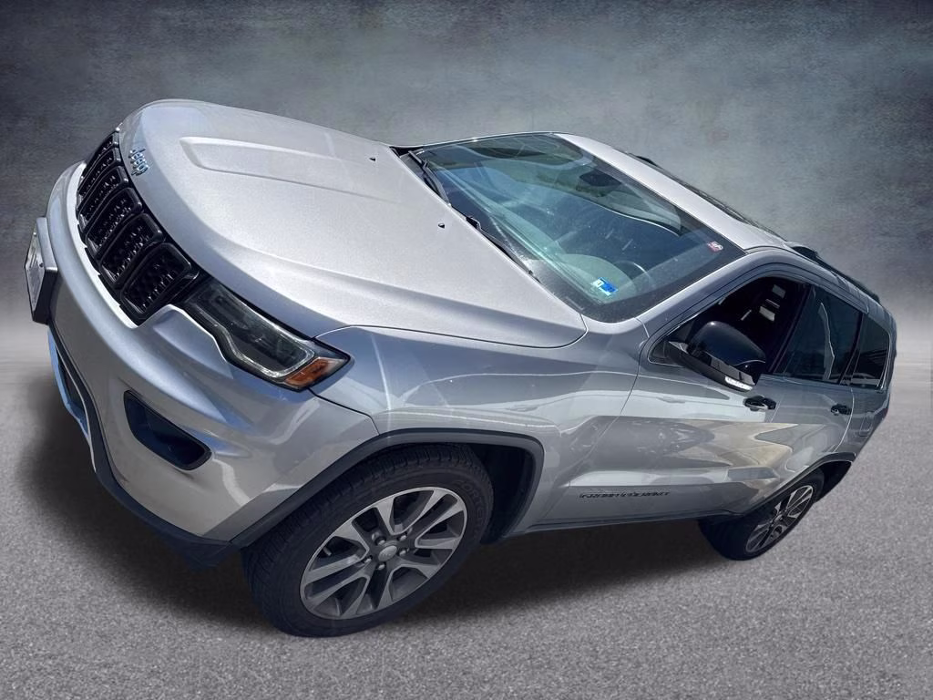 2018 Billet Silver Metallic Clearcoat Jeep Grand Cherokee Limited 4X4 SUV