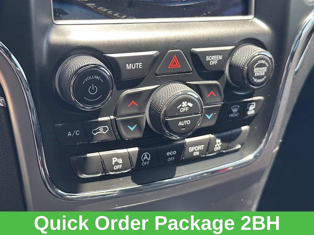 2018 Billet Silver Metallic Clearcoat Jeep Grand Cherokee Limited 4X4 SUV