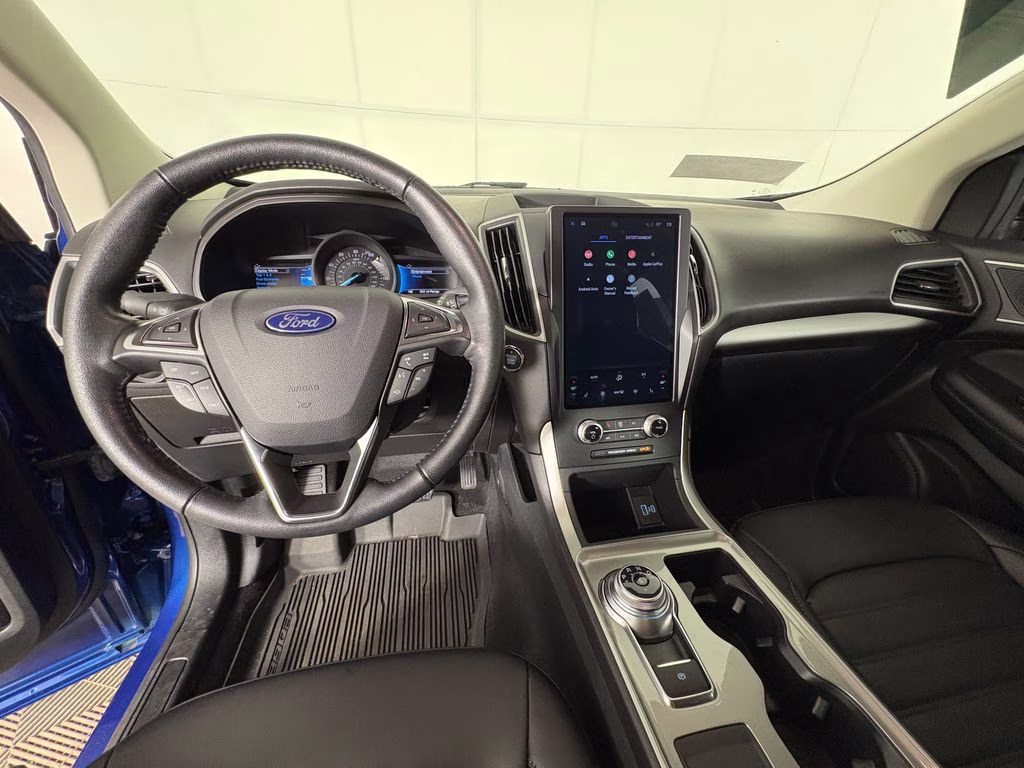2024 Blue Metallic Ford Edge SEL AWD SUV