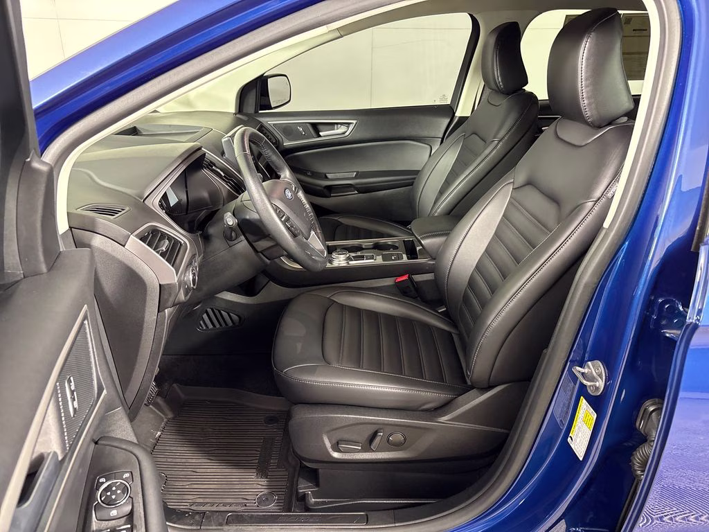 2024 Blue Metallic Ford Edge SEL AWD SUV