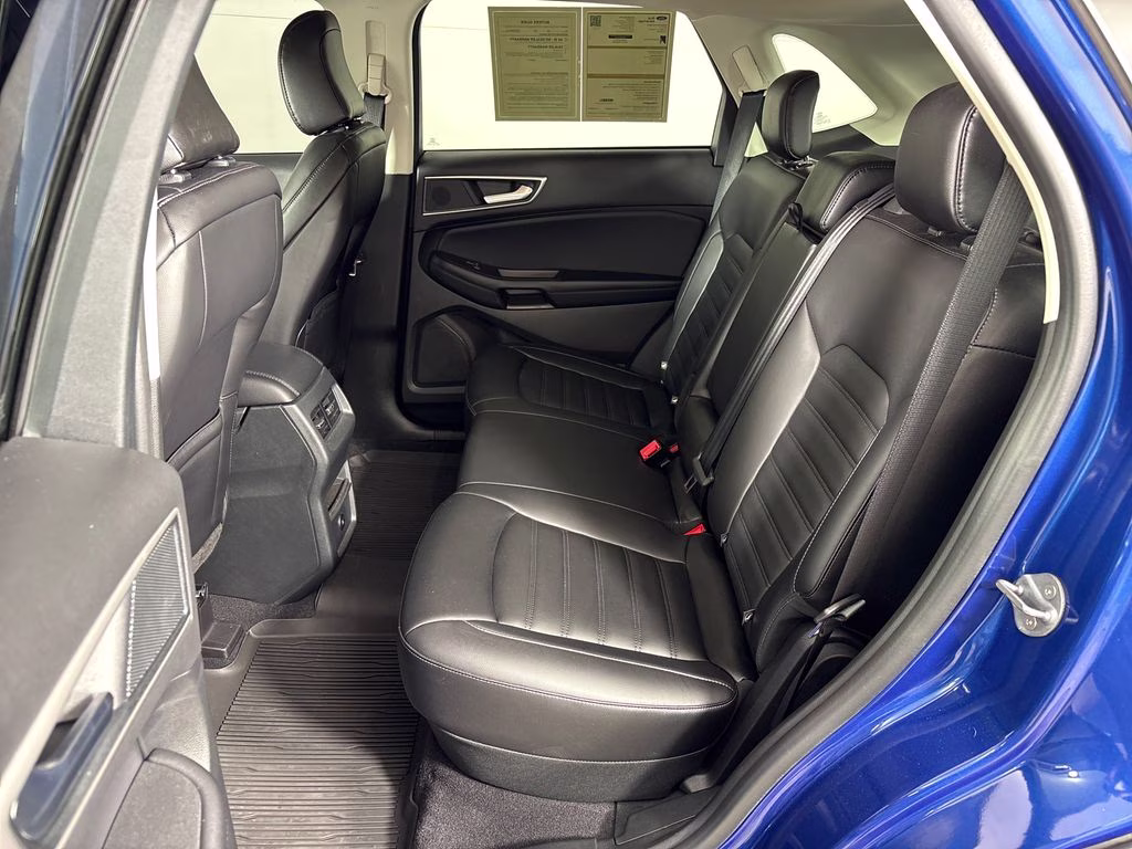 2024 Blue Metallic Ford Edge SEL AWD SUV