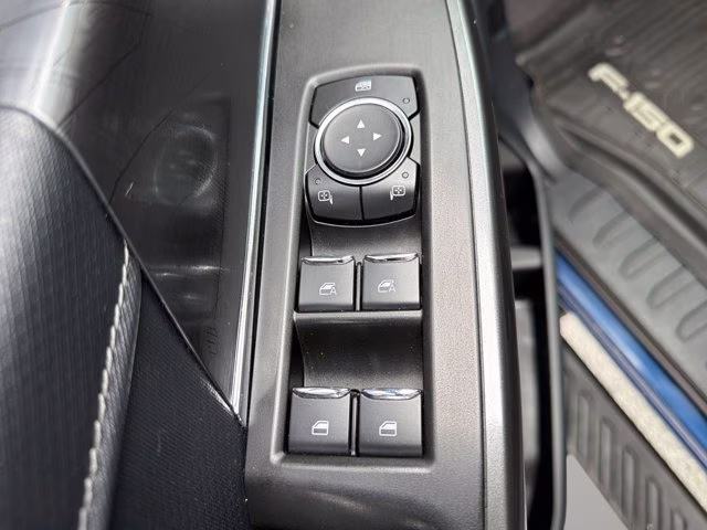 2022 Blue Metallic Ford F-150 XLT 4X4 Truck