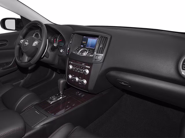 2014 Crimson Black Metallic Nissan Maxima 3.5 SV FWD Sedan