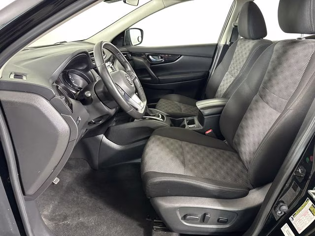 2019 Magnetic Black Pearl Nissan Rogue Sport SV FWD SUV