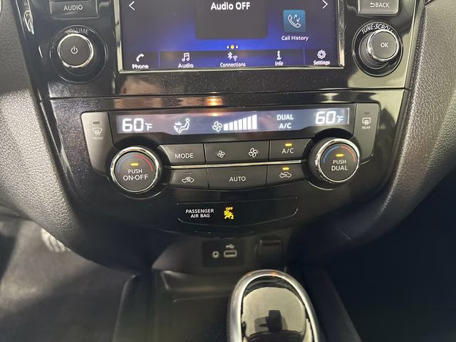 2019 Magnetic Black Pearl Nissan Rogue Sport SV FWD SUV