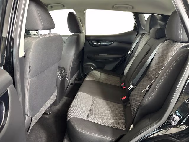 2019 Magnetic Black Pearl Nissan Rogue Sport SV FWD SUV