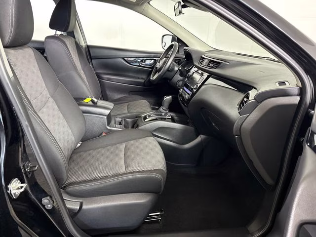 2019 Magnetic Black Pearl Nissan Rogue Sport SV FWD SUV