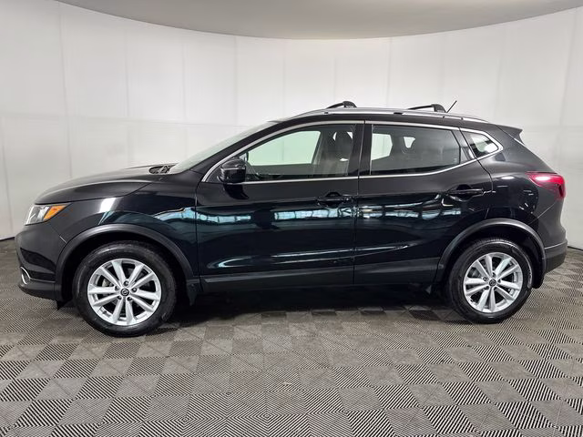 2019 Magnetic Black Pearl Nissan Rogue Sport SV FWD SUV