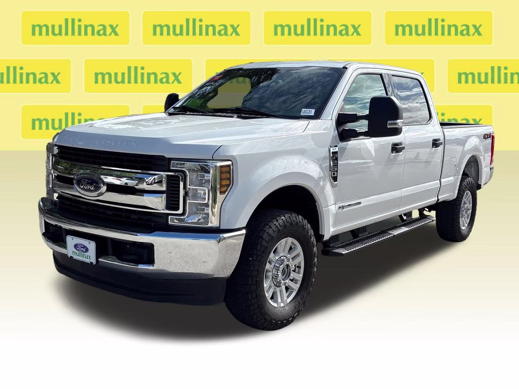 2019 Oxford White Ford Super Duty F-250 SRW XLT 4X4 Truck