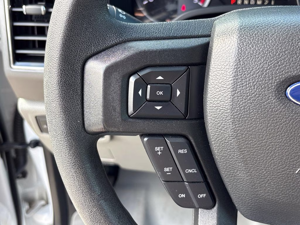 2019 Oxford White Ford Super Duty F-250 SRW XLT 4X4 Truck