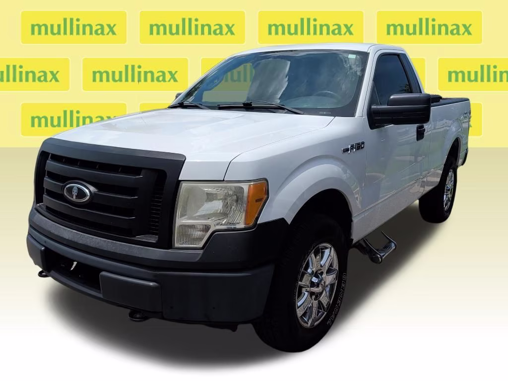 2012 Oxford White Ford F-150 XL 4X4 Truck