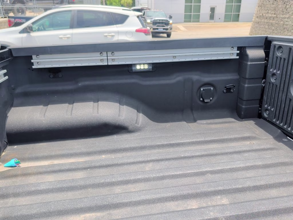 2022 Super Black Nissan Frontier PRO-X RWD Truck