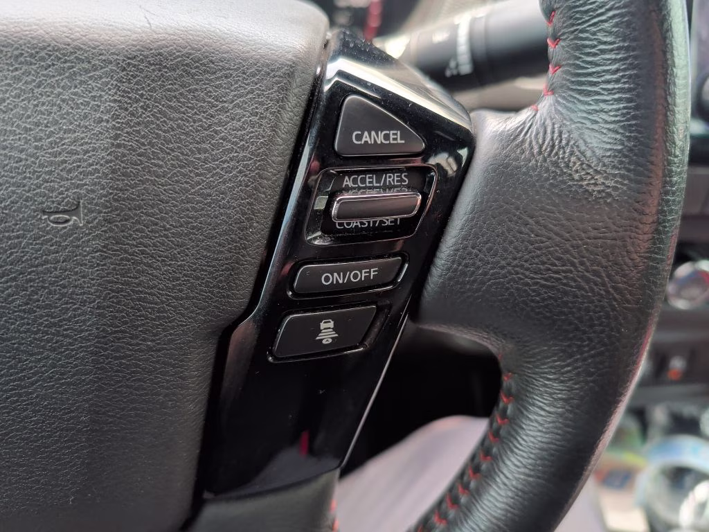 2022 Super Black Nissan Frontier PRO-X RWD Truck