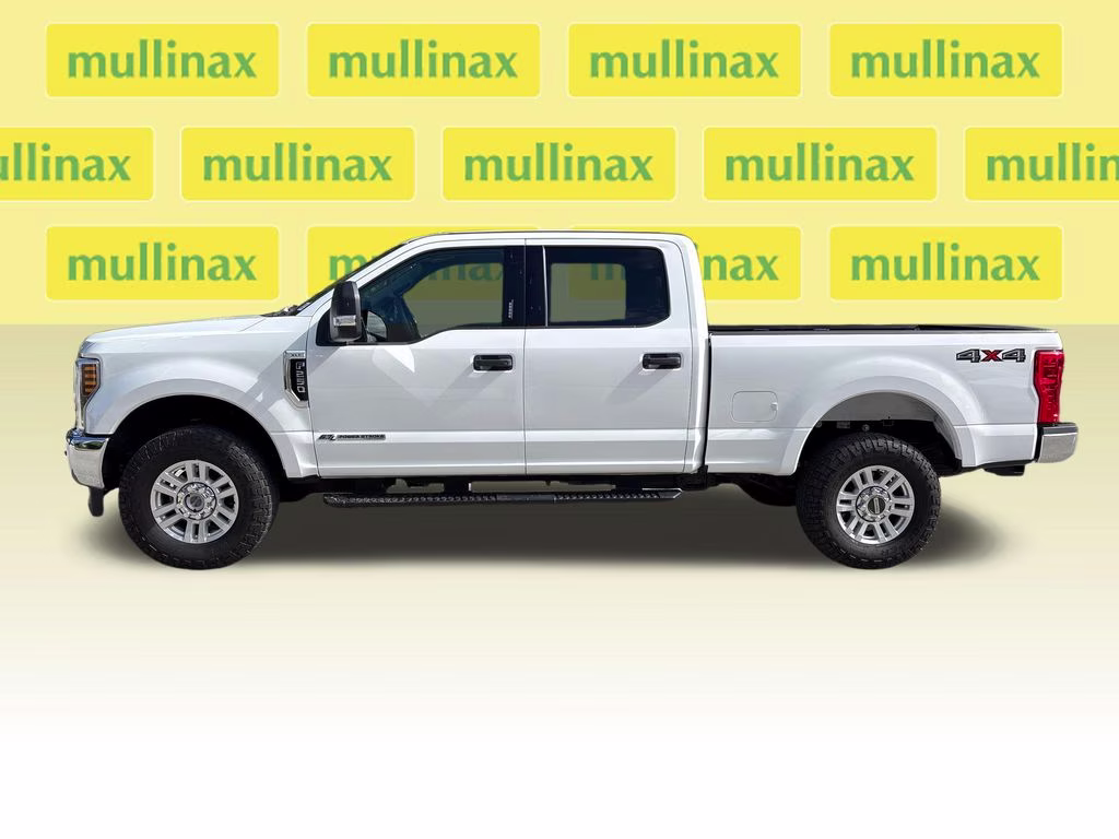 2019 Oxford White Ford Super Duty F-250 SRW XLT 4X4 Truck
